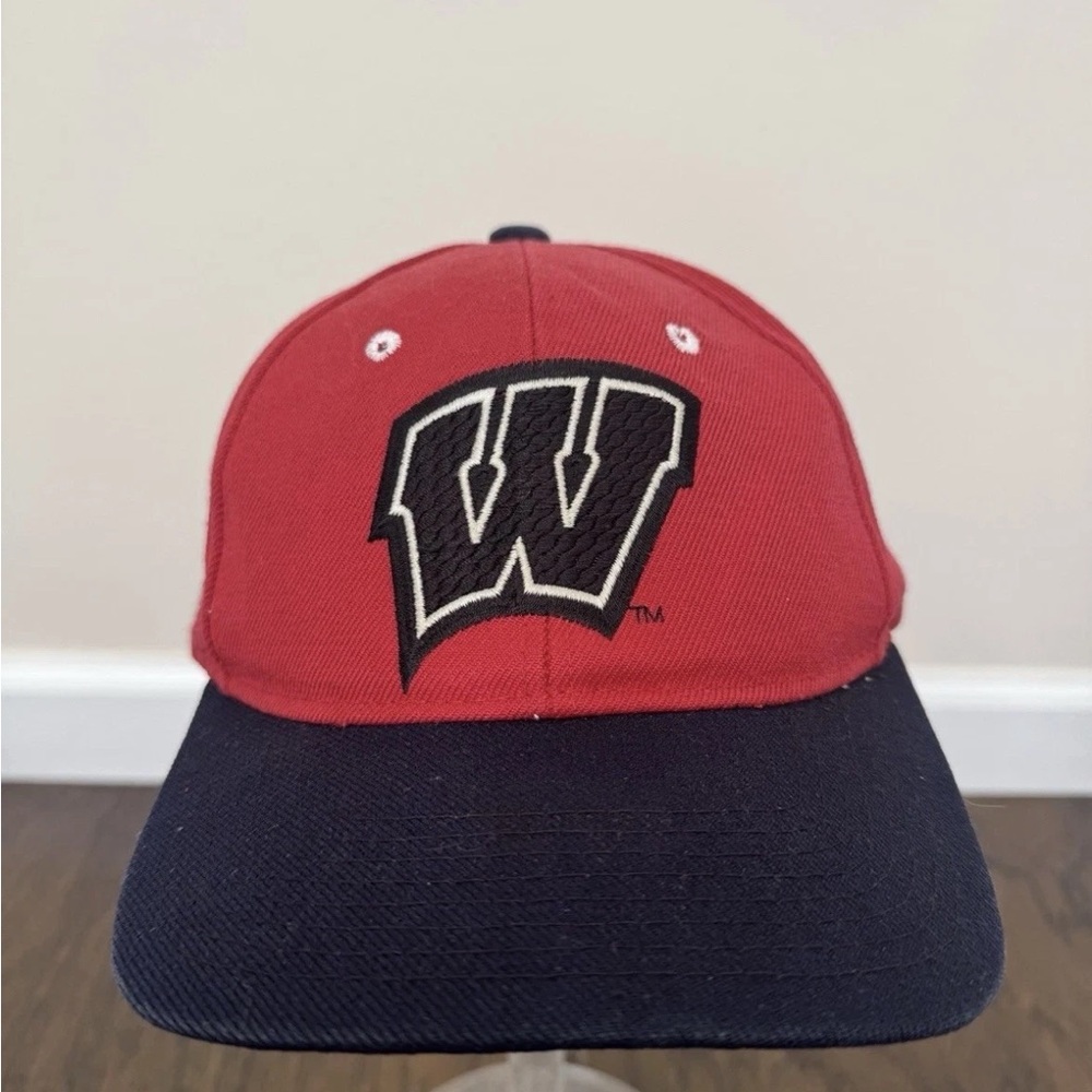 Vintage Wisconsin Badgers Zephyr Snapback Hat Red Black w/ Logo